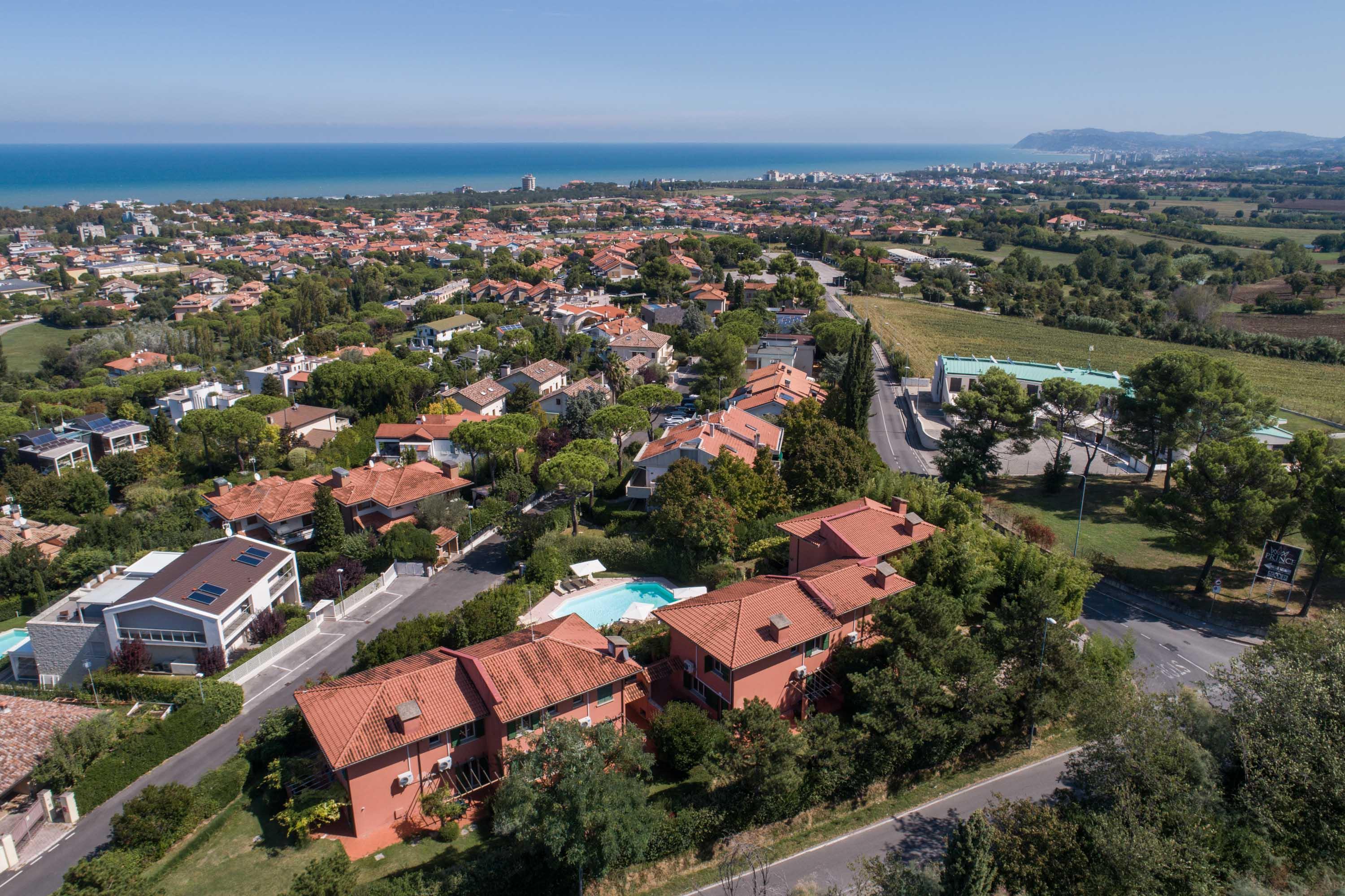 Residenze Al Colle Dei Pini Aparthotel Riccione Buitenkant foto