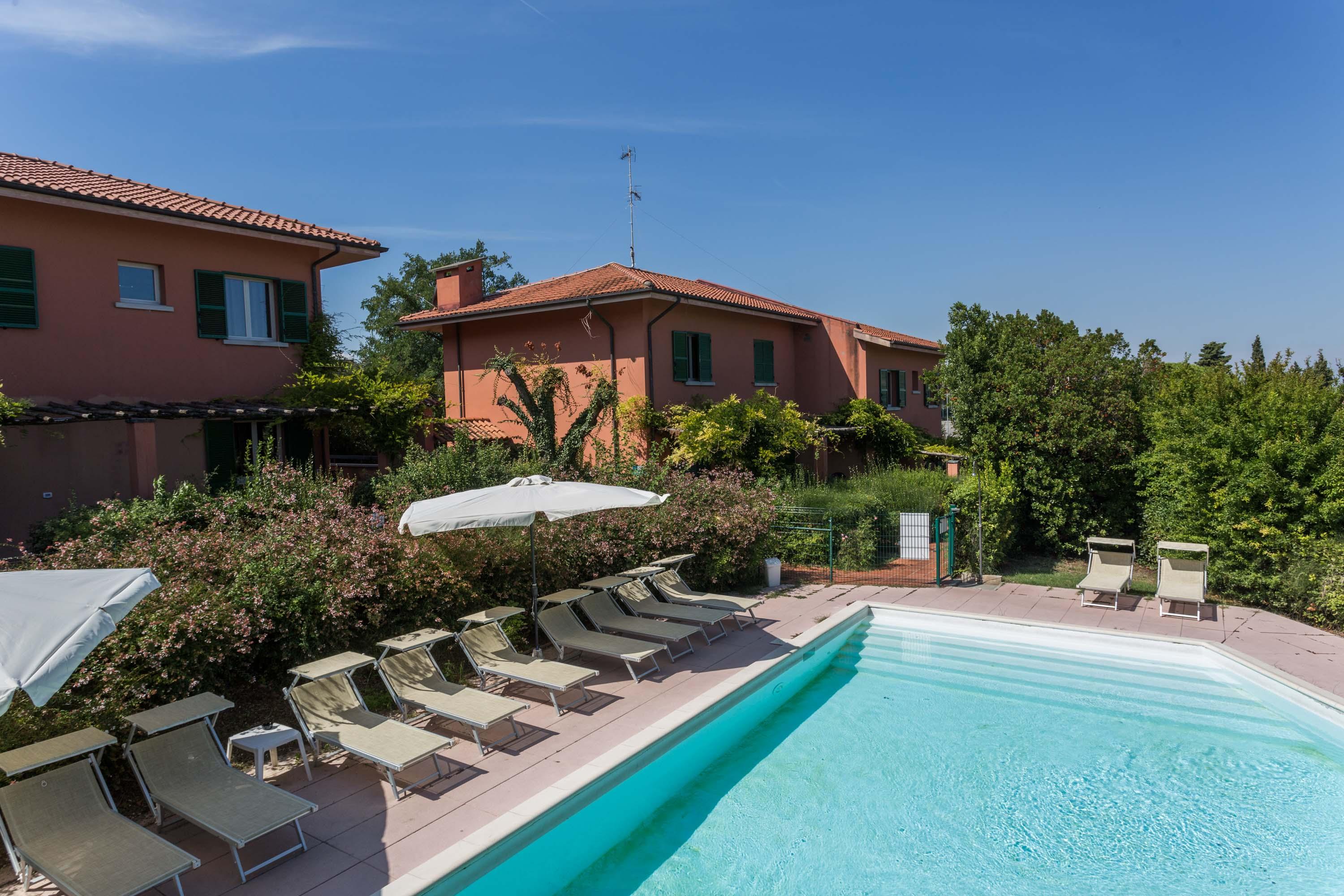 Residenze Al Colle Dei Pini Aparthotel Riccione Buitenkant foto