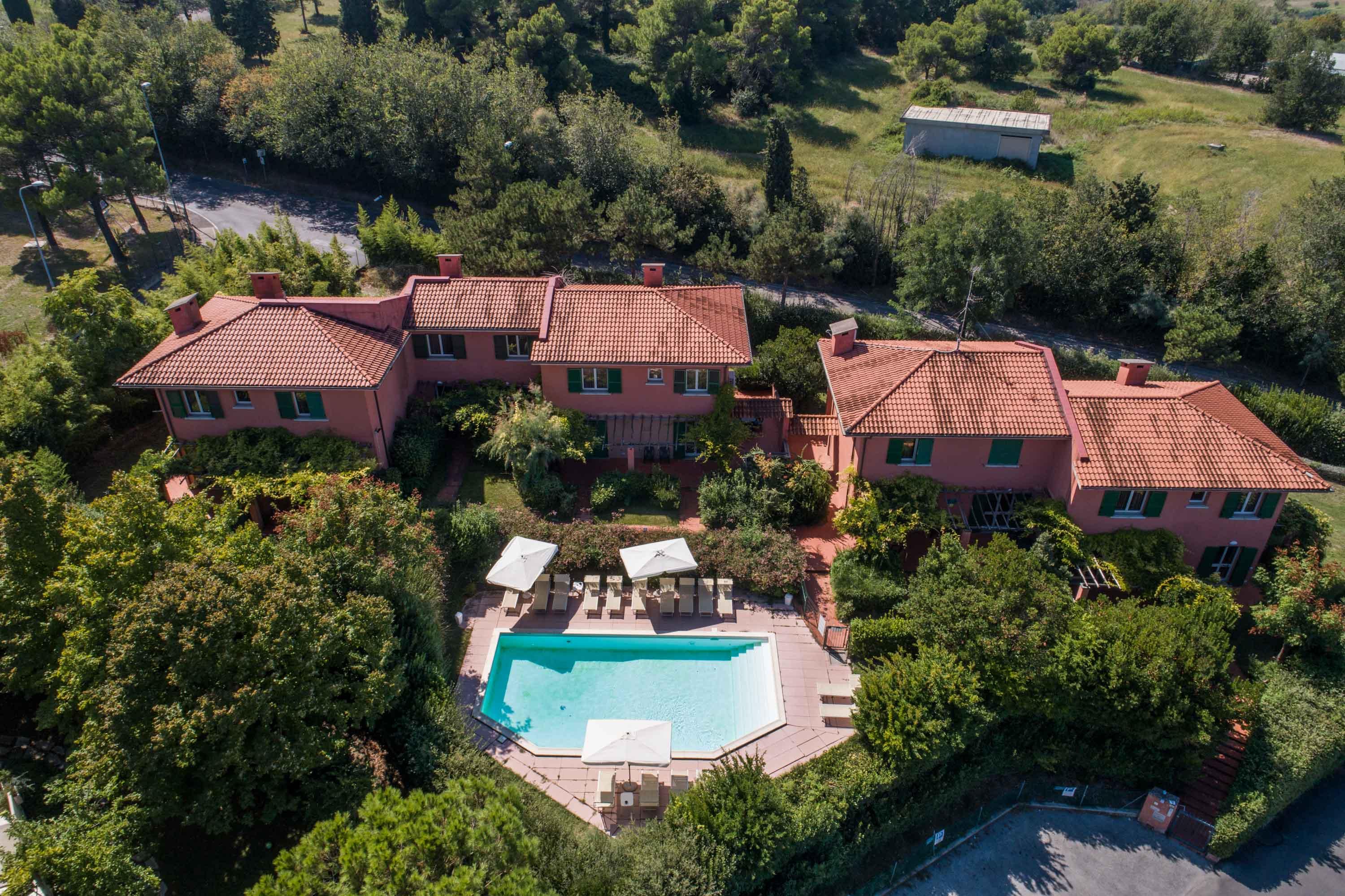 Residenze Al Colle Dei Pini Aparthotel Riccione Buitenkant foto