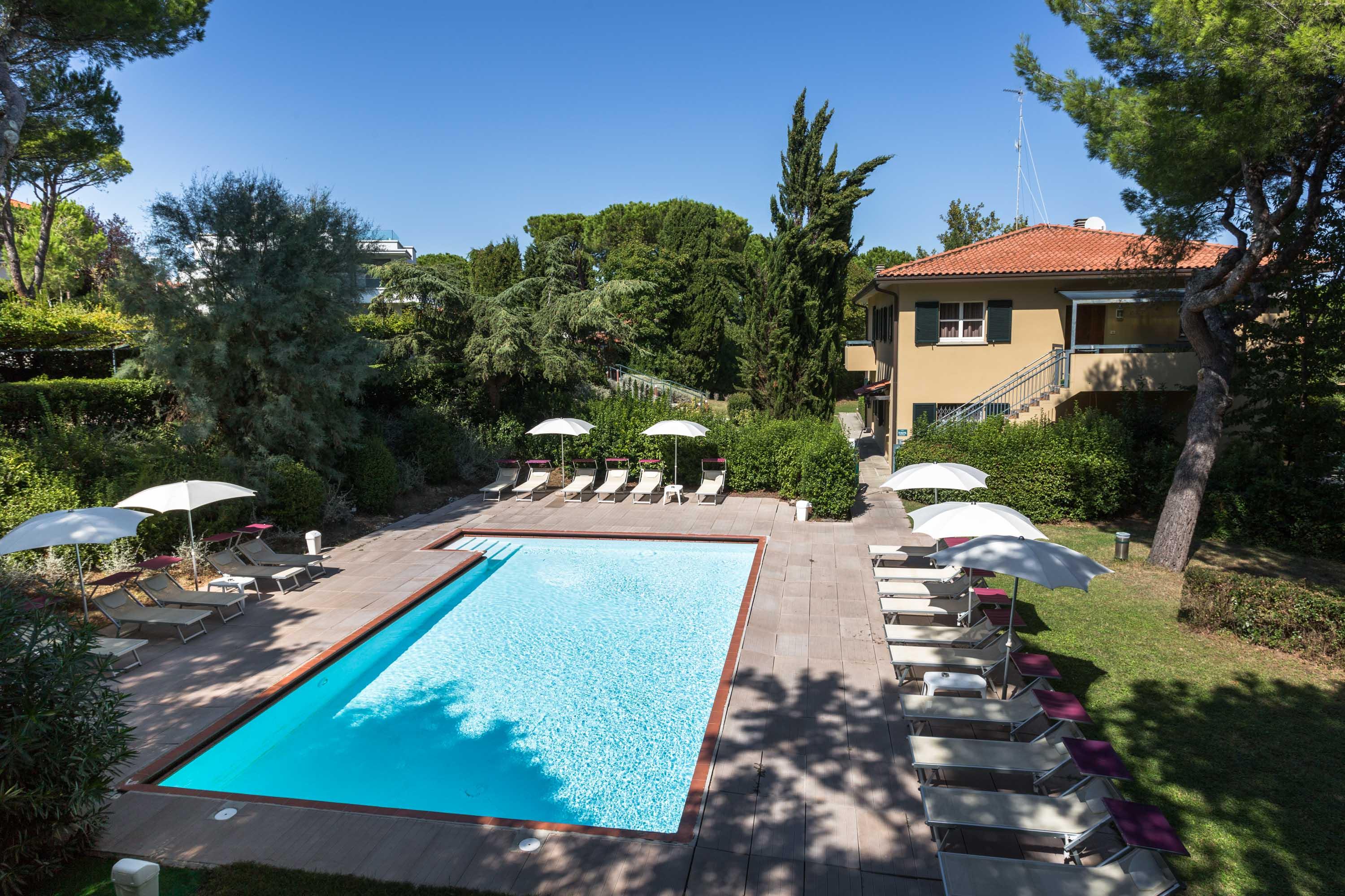 Residenze Al Colle Dei Pini Aparthotel Riccione Buitenkant foto