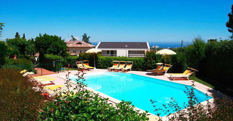 Residenze Al Colle Dei Pini Aparthotel Riccione Buitenkant foto