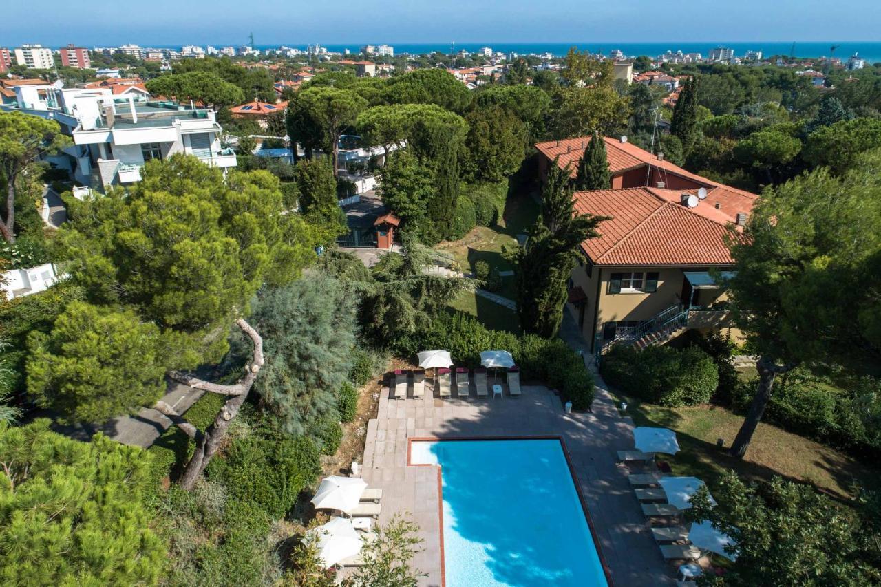 Residenze Al Colle Dei Pini Aparthotel Riccione Buitenkant foto